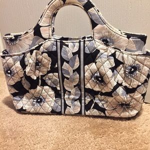 Vera Bradley floral handbag